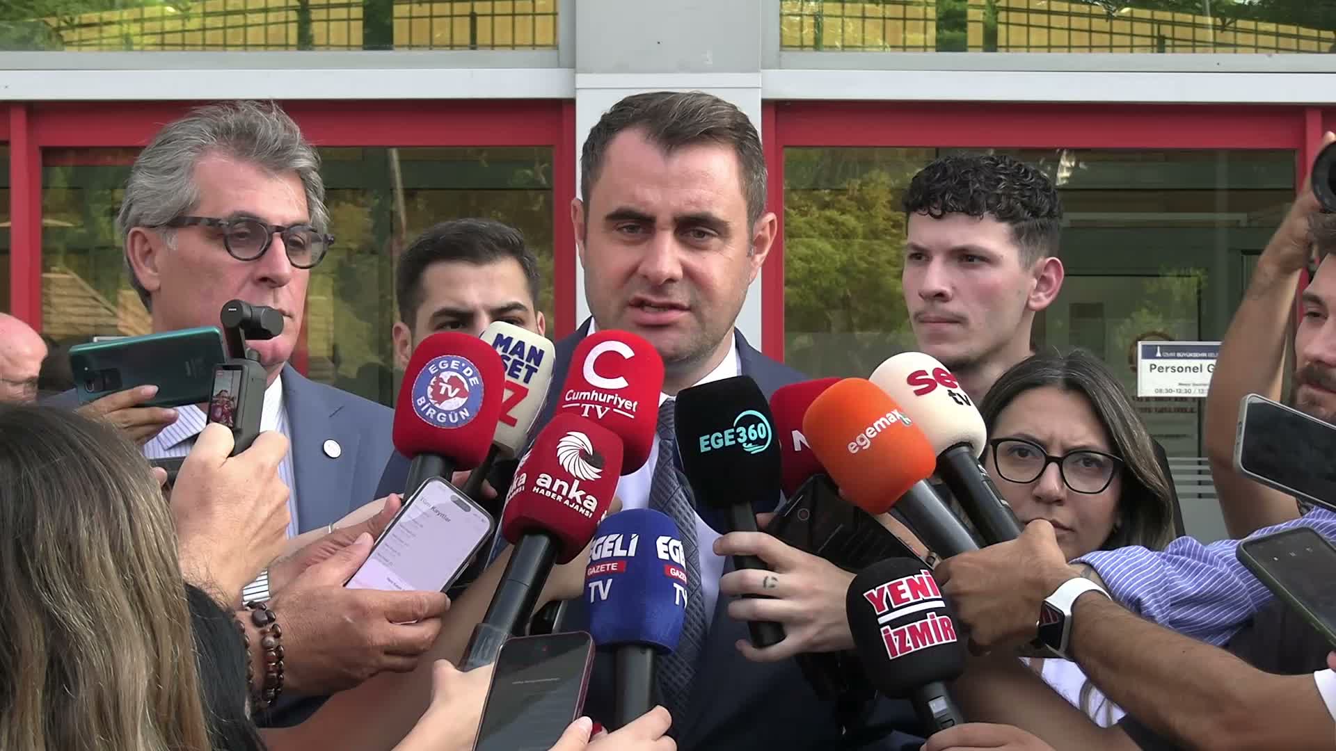 İzmir Büyükşehir Meclisi