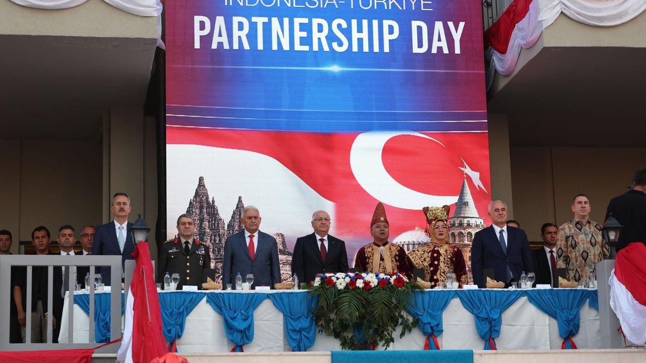 48 KAAN Uçağı