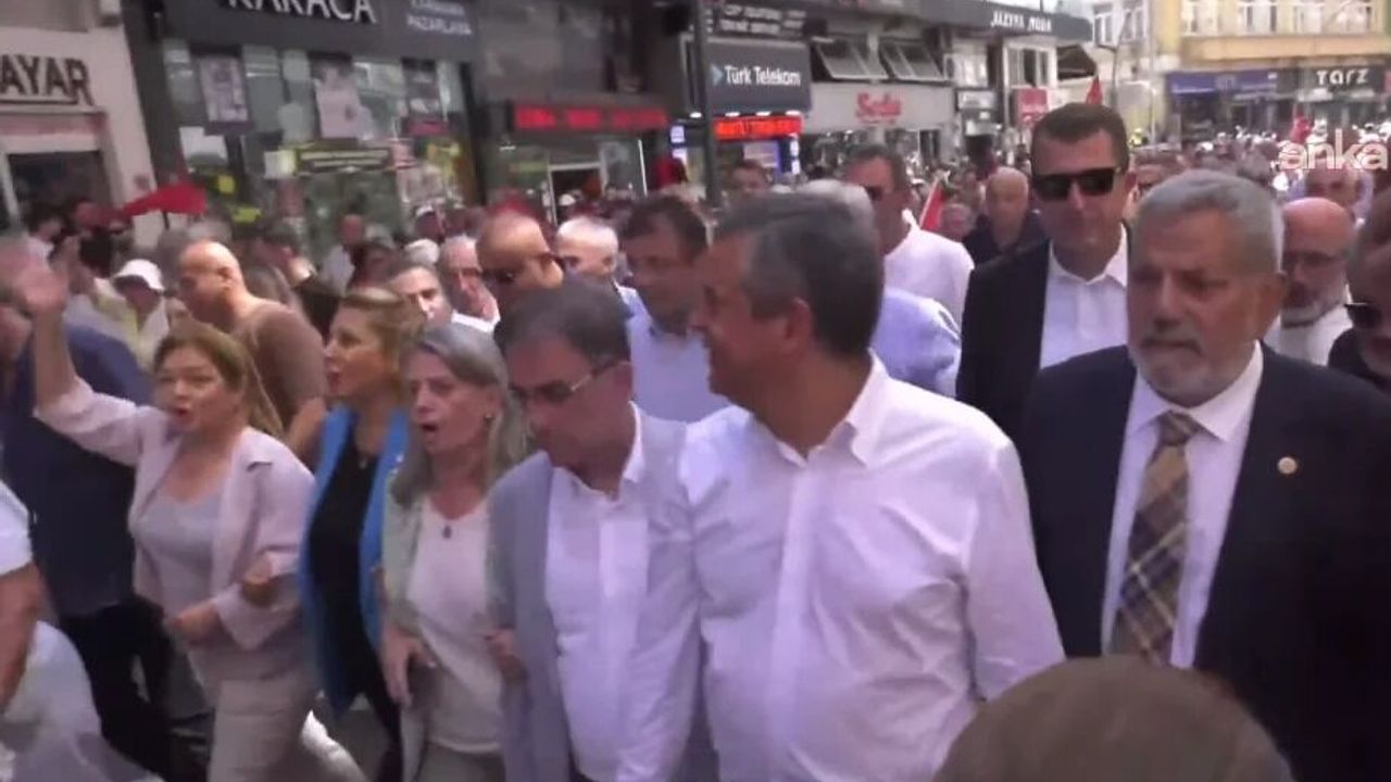 YENİ Parti